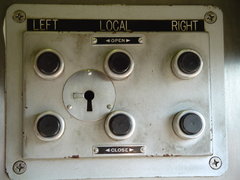 metra door controls