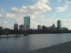 western view of boston from the longfellow bridge