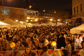 the crowd at germanfest