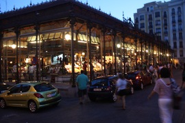 the mercado at night
