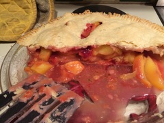 peach raspberry pie